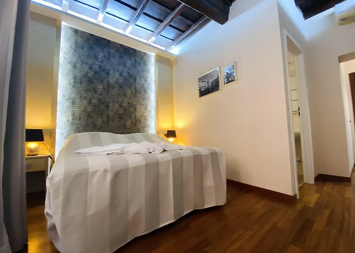 Campo Marzio Hotelier Konukevi Roma